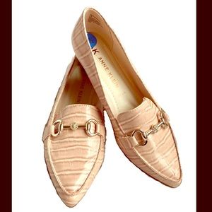 Sold! NWOB Anne Klein Blush Shoes Women’s loafers
